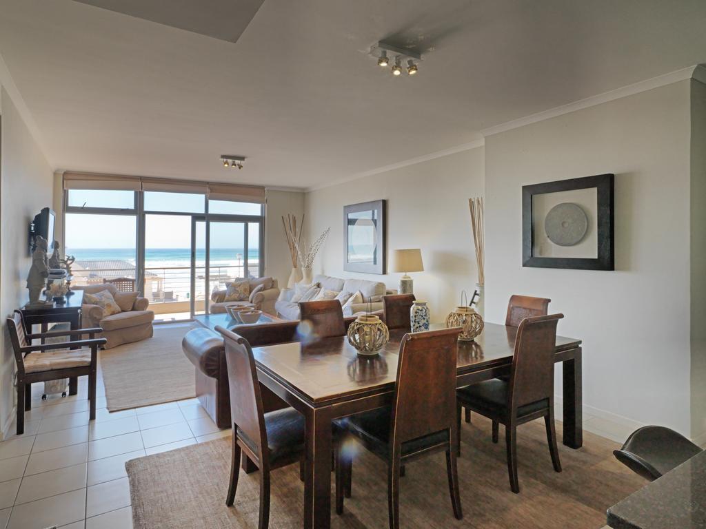 Surferscorner Self Catering Apartments Muizenberg Exterior photo