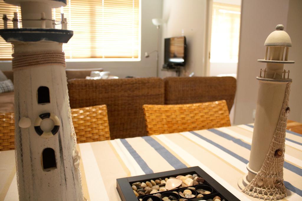 Surferscorner Self Catering Apartments Muizenberg Exterior photo